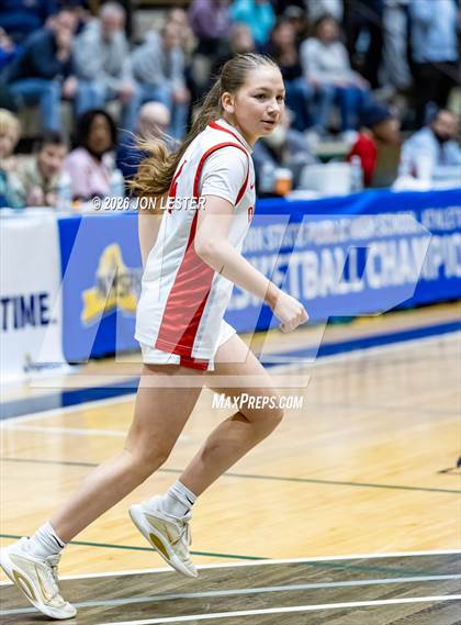 Thumbnail 1 in Notre Dame vs. Tappan Zee (NYSPHSAA Class A Final) photogallery.