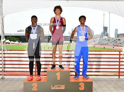Thumbnail 1 in UIL 5A State Championship photogallery.