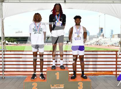 Thumbnail 3 in UIL 5A State Championship photogallery.