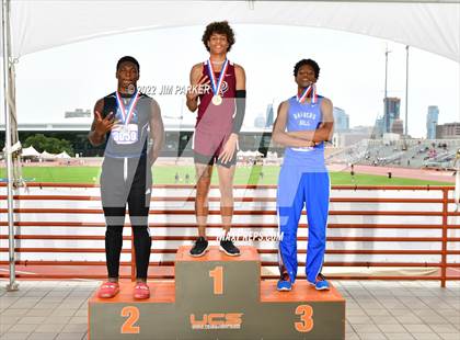 Thumbnail 3 in UIL 5A State Championship photogallery.