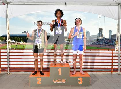 Thumbnail 2 in UIL 5A State Championship photogallery.