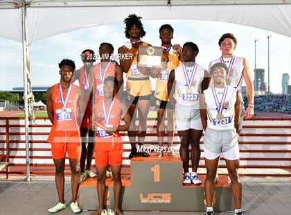 Thumbnail 2 in UIL 5A State Championship photogallery.