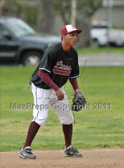 Thumbnail 1 in McClatchy vs. West Campus (Land Park Easter Tournament) photogallery.