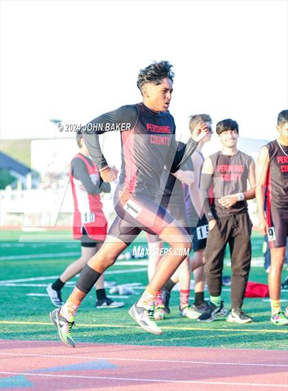 Thumbnail 2 in Fernley Invitational (800M) photogallery.