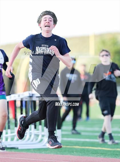 Thumbnail 3 in Fernley Invitational (800M) photogallery.