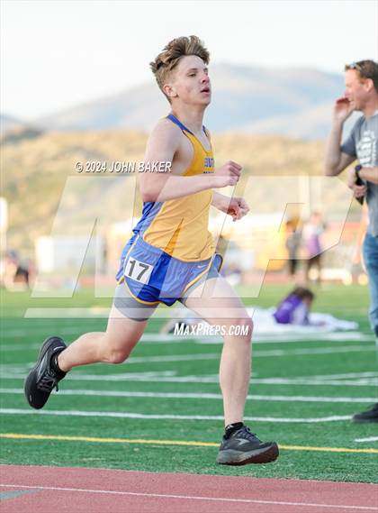 Thumbnail 3 in Fernley Invitational (800M) photogallery.