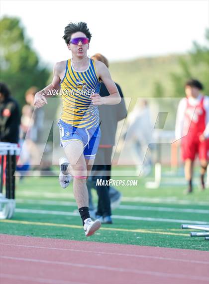 Thumbnail 2 in Fernley Invitational (800M) photogallery.