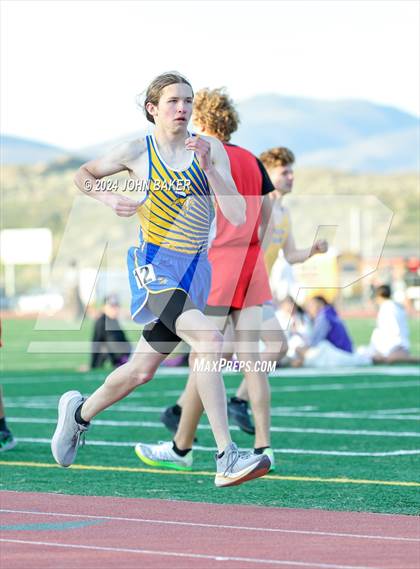 Thumbnail 1 in Fernley Invitational (800M) photogallery.
