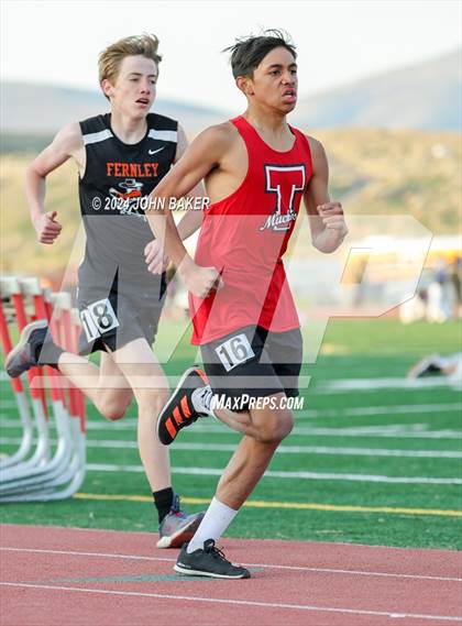Thumbnail 1 in Fernley Invitational (800M) photogallery.