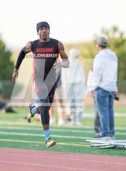 Thumbnail 2 in Fernley Invitational (800M) photogallery.