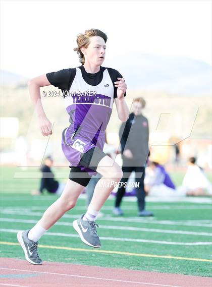 Thumbnail 1 in Fernley Invitational (800M) photogallery.