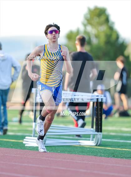 Thumbnail 3 in Fernley Invitational (800M) photogallery.