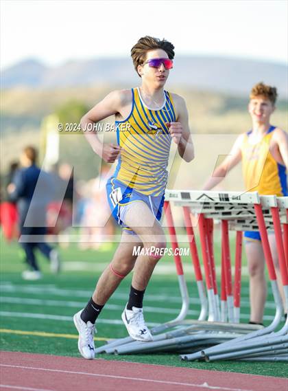 Thumbnail 2 in Fernley Invitational (800M) photogallery.