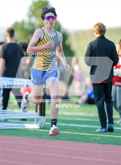 Thumbnail 1 in Fernley Invitational (800M) photogallery.