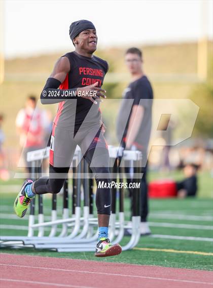 Thumbnail 2 in Fernley Invitational (800M) photogallery.