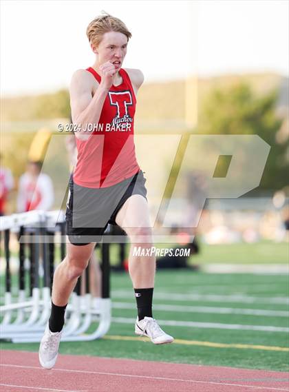 Thumbnail 3 in Fernley Invitational (800M) photogallery.