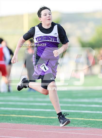 Thumbnail 2 in Fernley Invitational (800M) photogallery.
