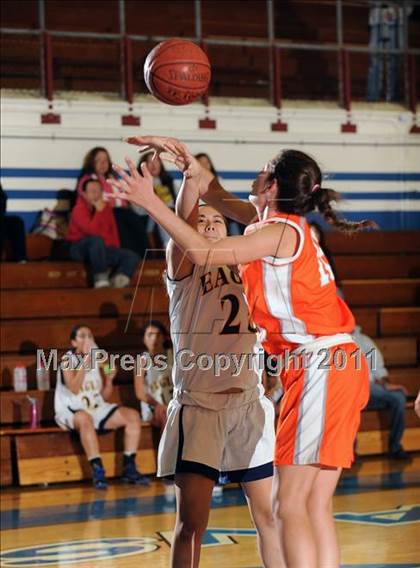 Thumbnail 1 in El Segundo vs. St. Joseph photogallery.