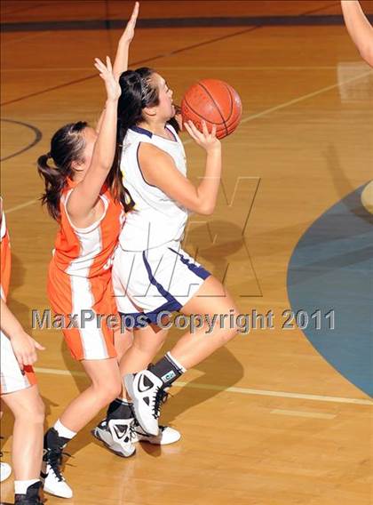 Thumbnail 3 in El Segundo vs. St. Joseph photogallery.