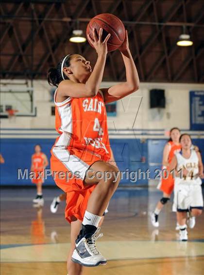 Thumbnail 2 in El Segundo vs. St. Joseph photogallery.