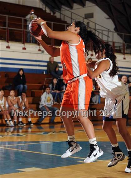 Thumbnail 3 in El Segundo vs. St. Joseph photogallery.