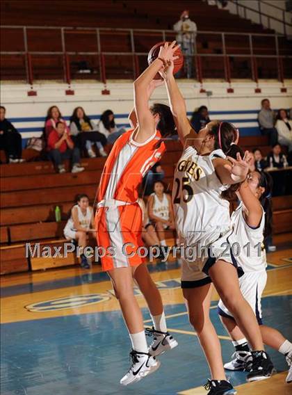 Thumbnail 2 in El Segundo vs. St. Joseph photogallery.
