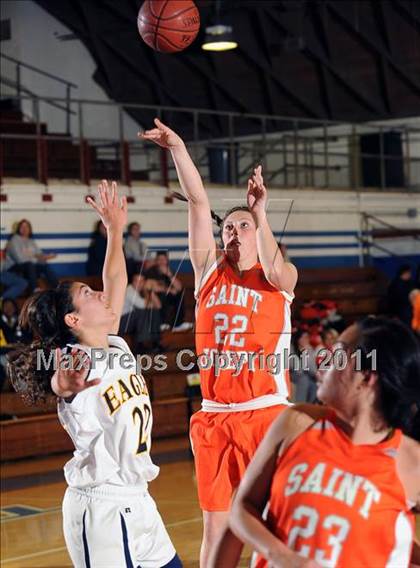 Thumbnail 2 in El Segundo vs. St. Joseph photogallery.