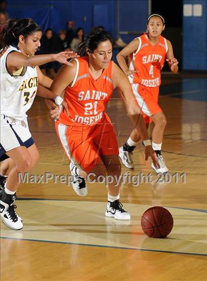 Thumbnail 2 in El Segundo vs. St. Joseph photogallery.