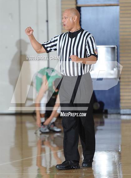 Thumbnail 1 in Eagle Rock @ Maranatha (Rose City Roundball Classic) photogallery.