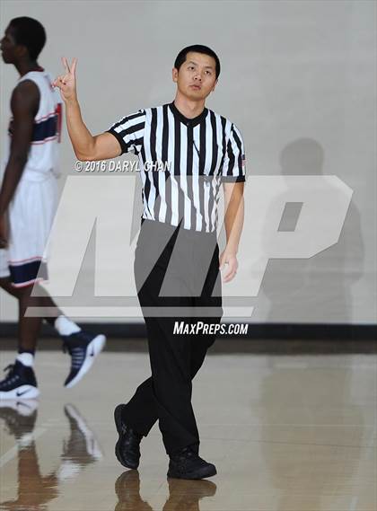Thumbnail 1 in Eagle Rock @ Maranatha (Rose City Roundball Classic) photogallery.