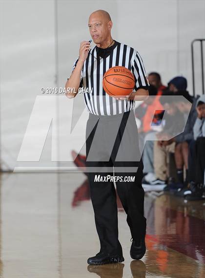 Thumbnail 3 in Eagle Rock @ Maranatha (Rose City Roundball Classic) photogallery.