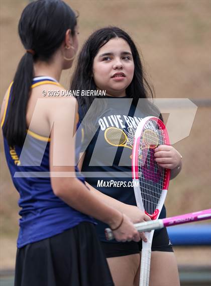 Thumbnail 3 in Olive Branch vs Southaven photogallery.