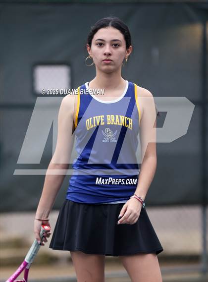 Thumbnail 2 in Olive Branch vs Southaven photogallery.