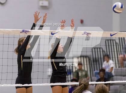 Thumbnail 2 in Gaffney @ Byrnes photogallery.