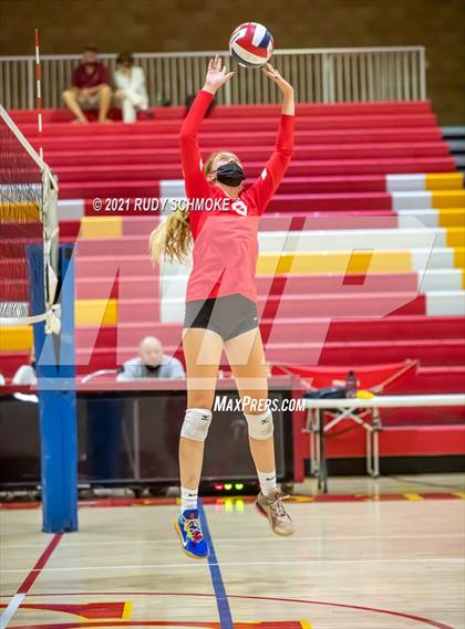 Thumbnail 3 in Poite Loma vs Cathedral Catholic  photogallery.