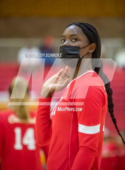 Thumbnail 1 in Poite Loma vs Cathedral Catholic  photogallery.