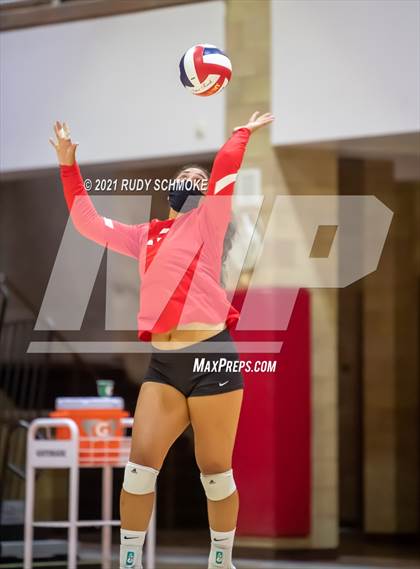 Thumbnail 2 in Poite Loma vs Cathedral Catholic  photogallery.