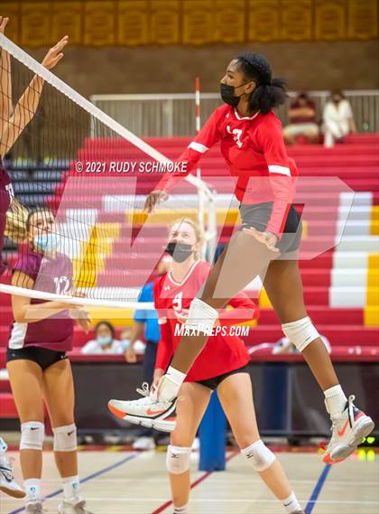 Thumbnail 1 in Poite Loma vs Cathedral Catholic  photogallery.