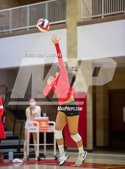 Thumbnail 3 in Poite Loma vs Cathedral Catholic  photogallery.