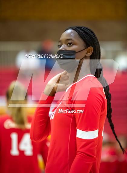 Thumbnail 3 in Poite Loma vs Cathedral Catholic  photogallery.