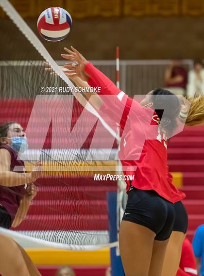Thumbnail 1 in Poite Loma vs Cathedral Catholic  photogallery.