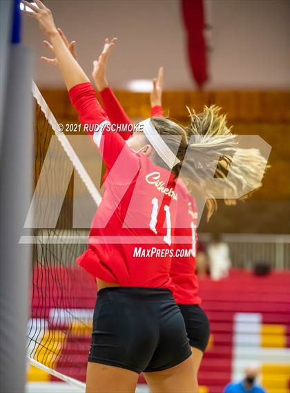 Thumbnail 1 in Poite Loma vs Cathedral Catholic  photogallery.