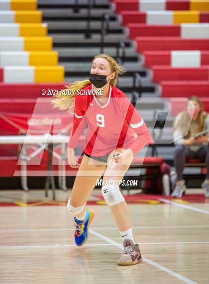 Thumbnail 2 in Poite Loma vs Cathedral Catholic  photogallery.