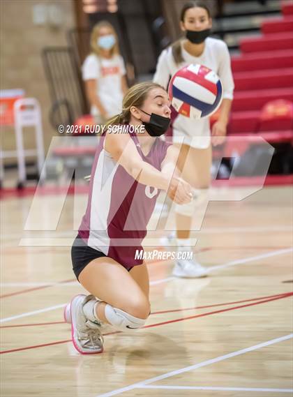 Thumbnail 3 in Poite Loma vs Cathedral Catholic  photogallery.
