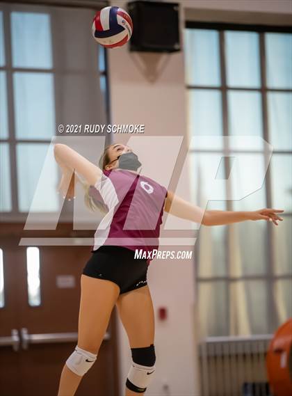 Thumbnail 3 in Poite Loma vs Cathedral Catholic  photogallery.