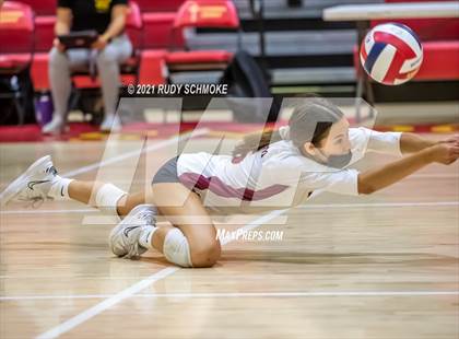 Thumbnail 2 in Poite Loma vs Cathedral Catholic  photogallery.