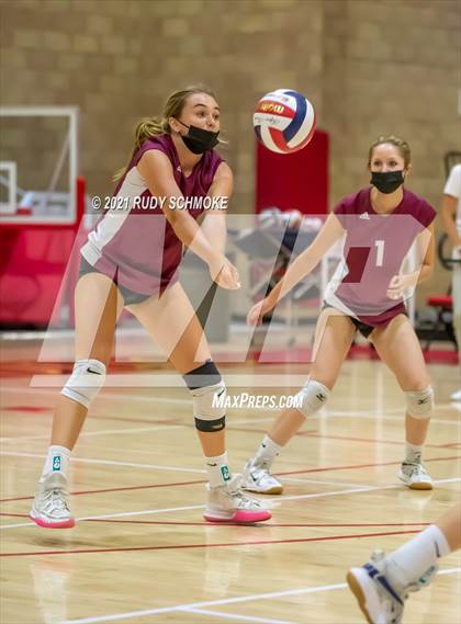 Thumbnail 1 in Poite Loma vs Cathedral Catholic  photogallery.