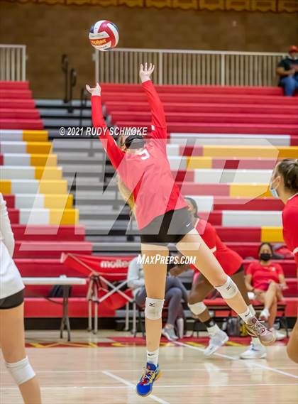 Thumbnail 3 in Poite Loma vs Cathedral Catholic  photogallery.