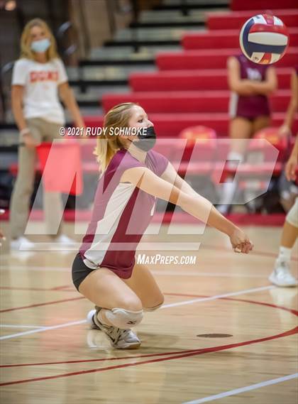 Thumbnail 2 in Poite Loma vs Cathedral Catholic  photogallery.