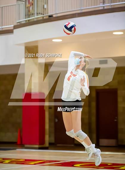 Thumbnail 2 in Poite Loma vs Cathedral Catholic  photogallery.